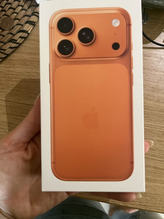 Чусто нов телефон 17 pro