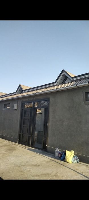 NAZARBEKDA uy sotiladi Tekistil 2sotix 2qavatl 6hona uy sotiladi51500$