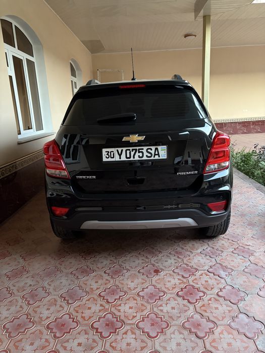 Tracker1 premier black