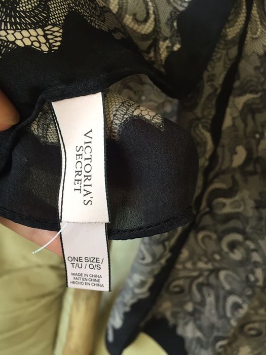 Victoria's Secret дамски шал естествена коприна