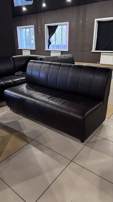 Продам диваны, стулья из кафе, шторы от 5000тг