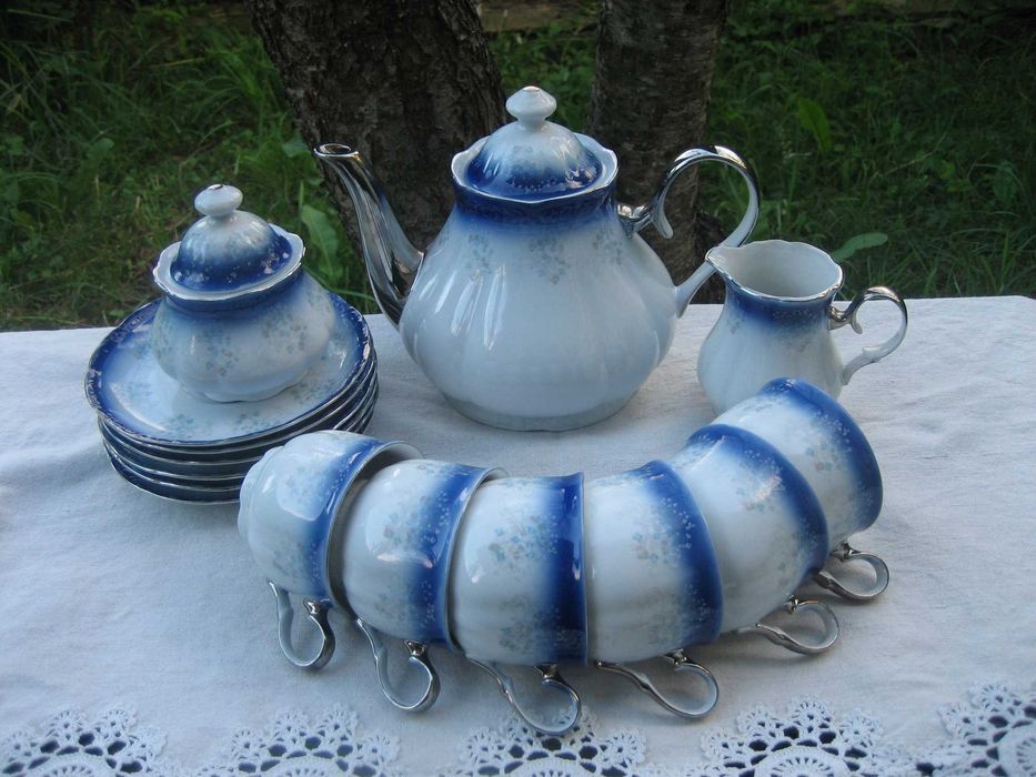 Великолепен румънски сервиз за чай