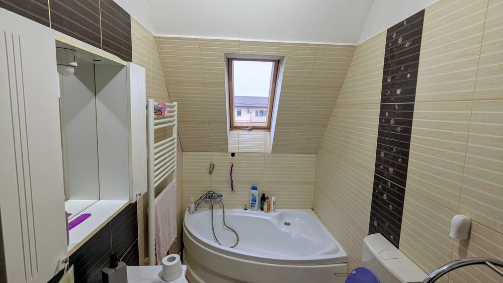 Apartament 4 camere | Zona Dambovita | 74 mp