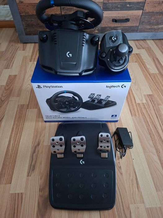 Volan Logitech G923 + Schimbator viteze