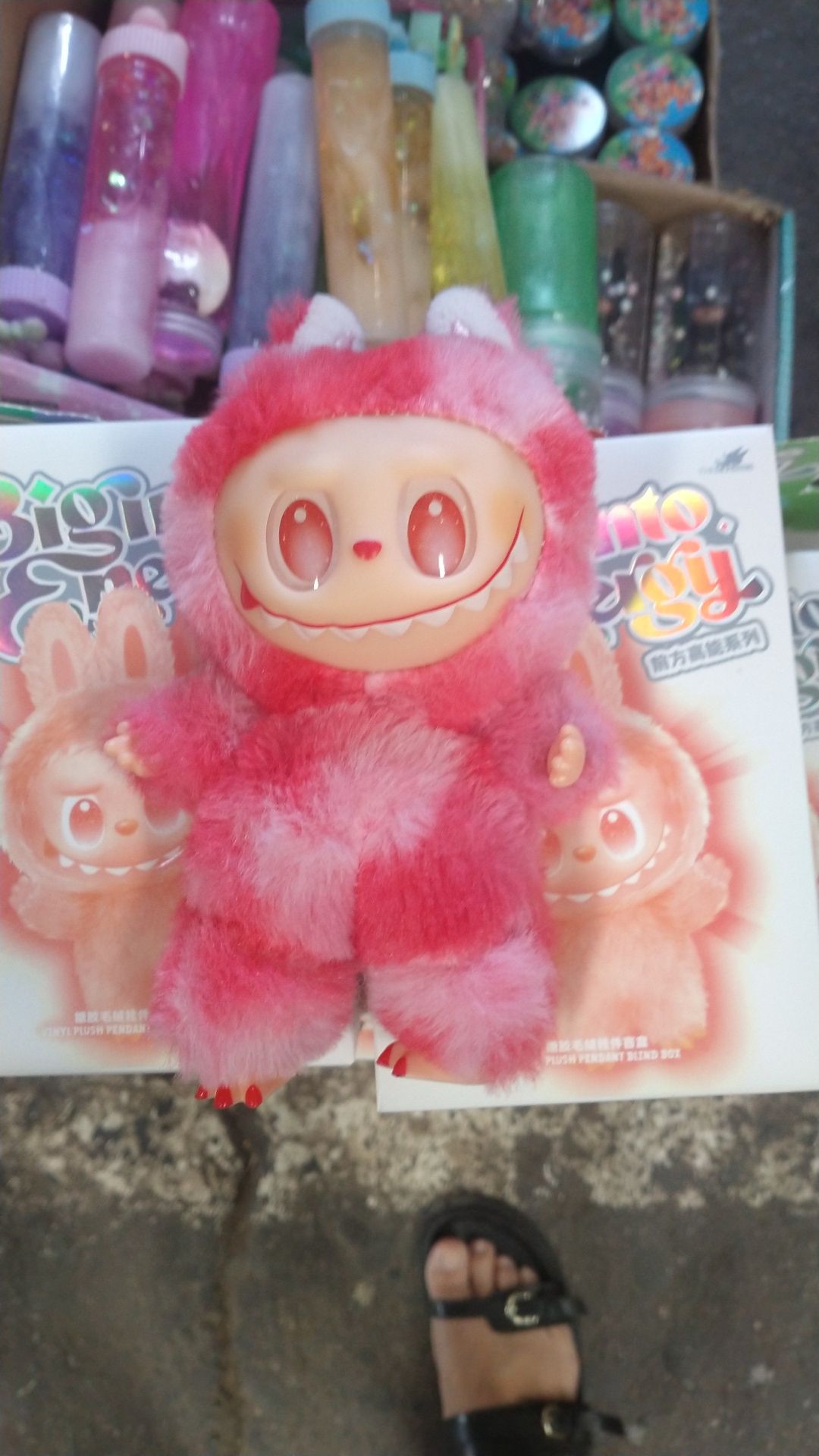 Лабубу  игрушка.