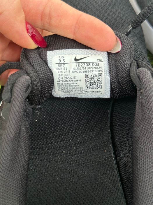 Маратонки Nike Revolution 5