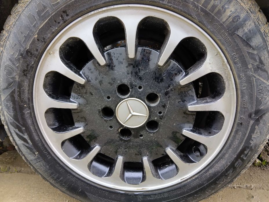 4 Jante Mercedes și 4 cauciucuri r16