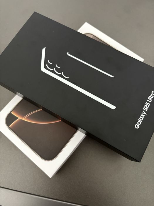 Samsung Galaxy S25 Ultra, iPhone 16 Pro Max, sigilate cu garantie