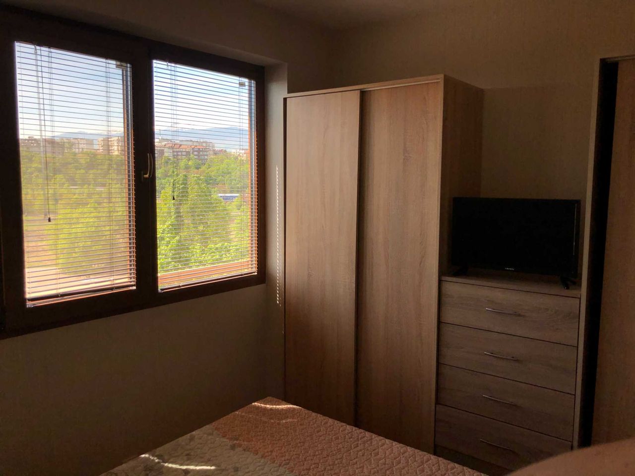 Дава се под наем Двустаен апартамент в София, Сухата река - 40 кв.м за 550 € - Снимка #5