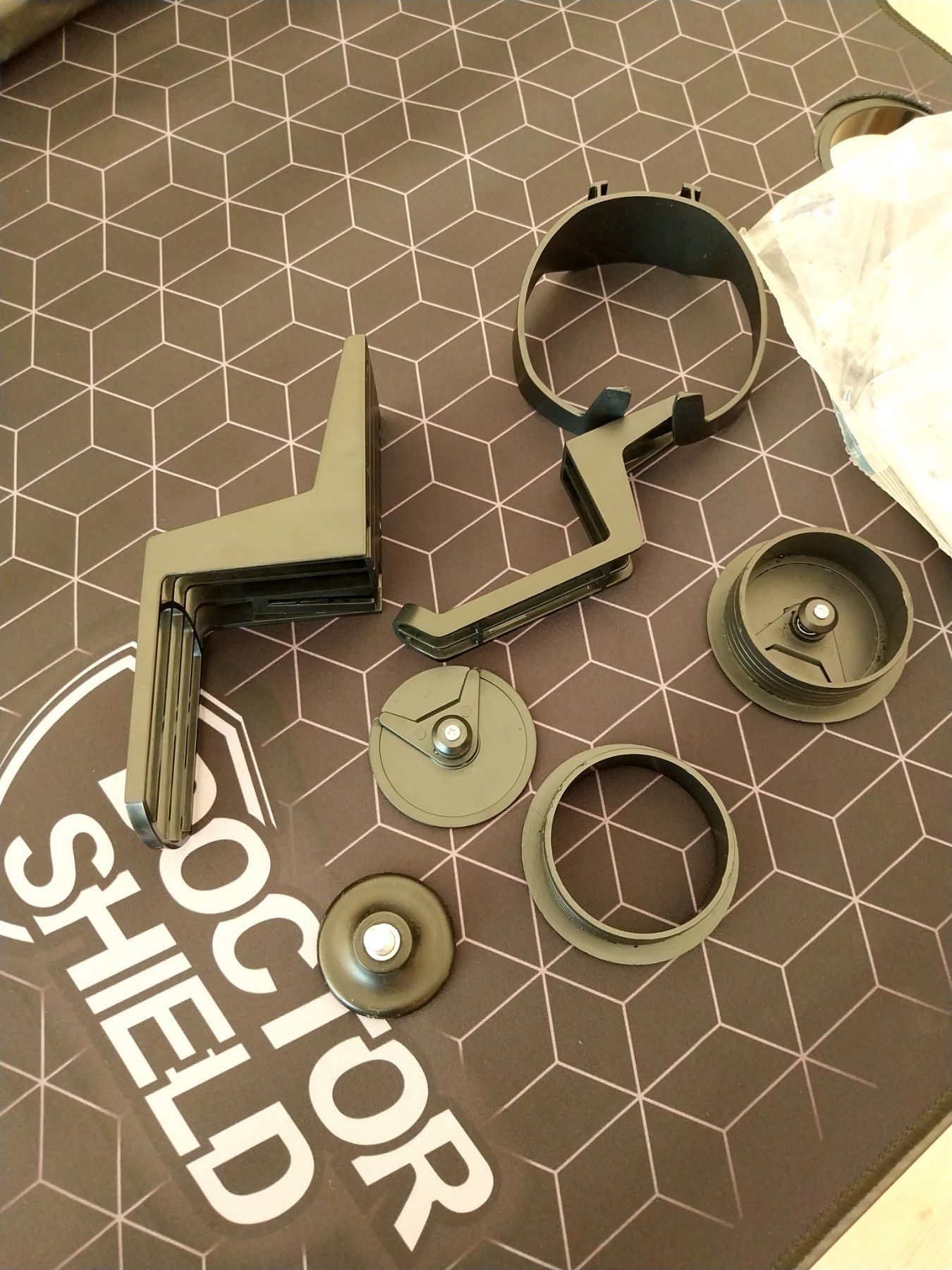 Геймърско бюро Doctor Shield