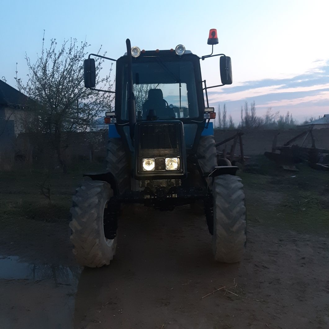 Трактор Беларус 952