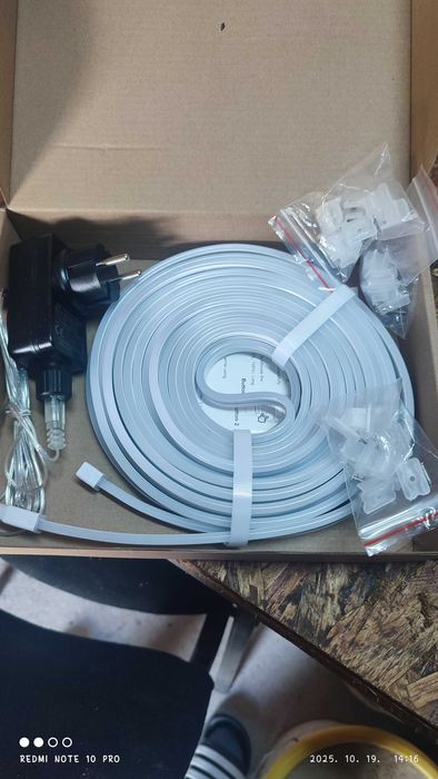 Bandă LED 10M Flexibilă din Silicon cu Temporizator Impermeabilă