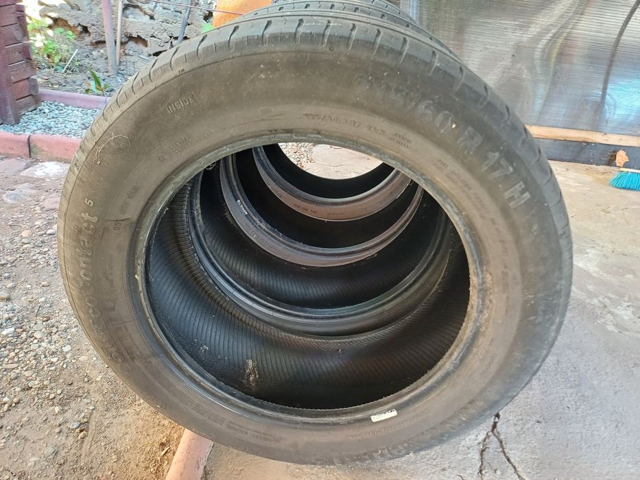 Vând set 4 anvelope vară 215/60 R17