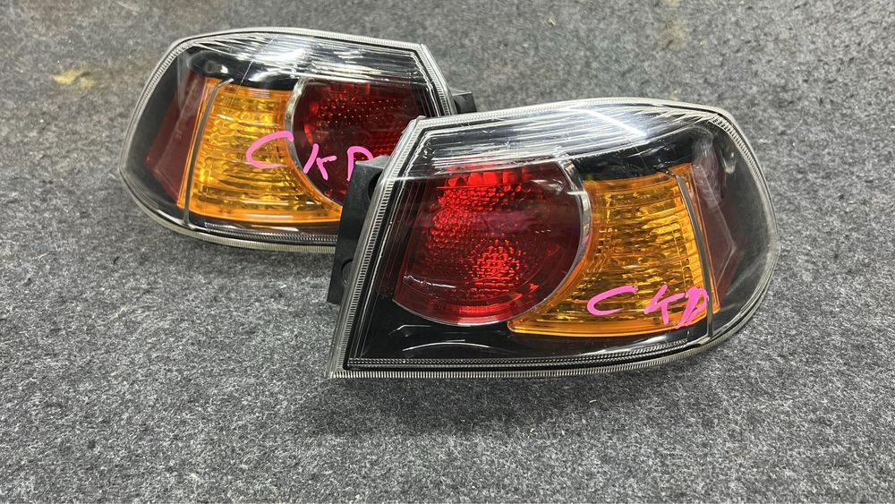 Задние фонари Митсубиси Лансер 10