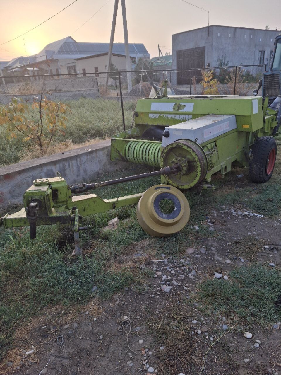 Класс марканд 55 сотилади