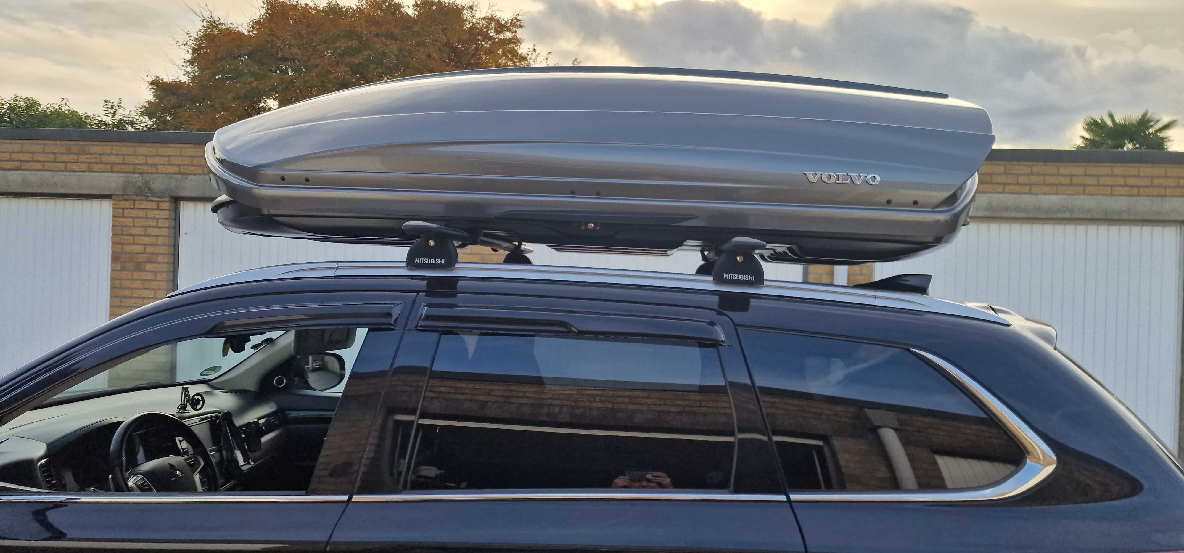 Thule -Volvo Space Desing Автобокс