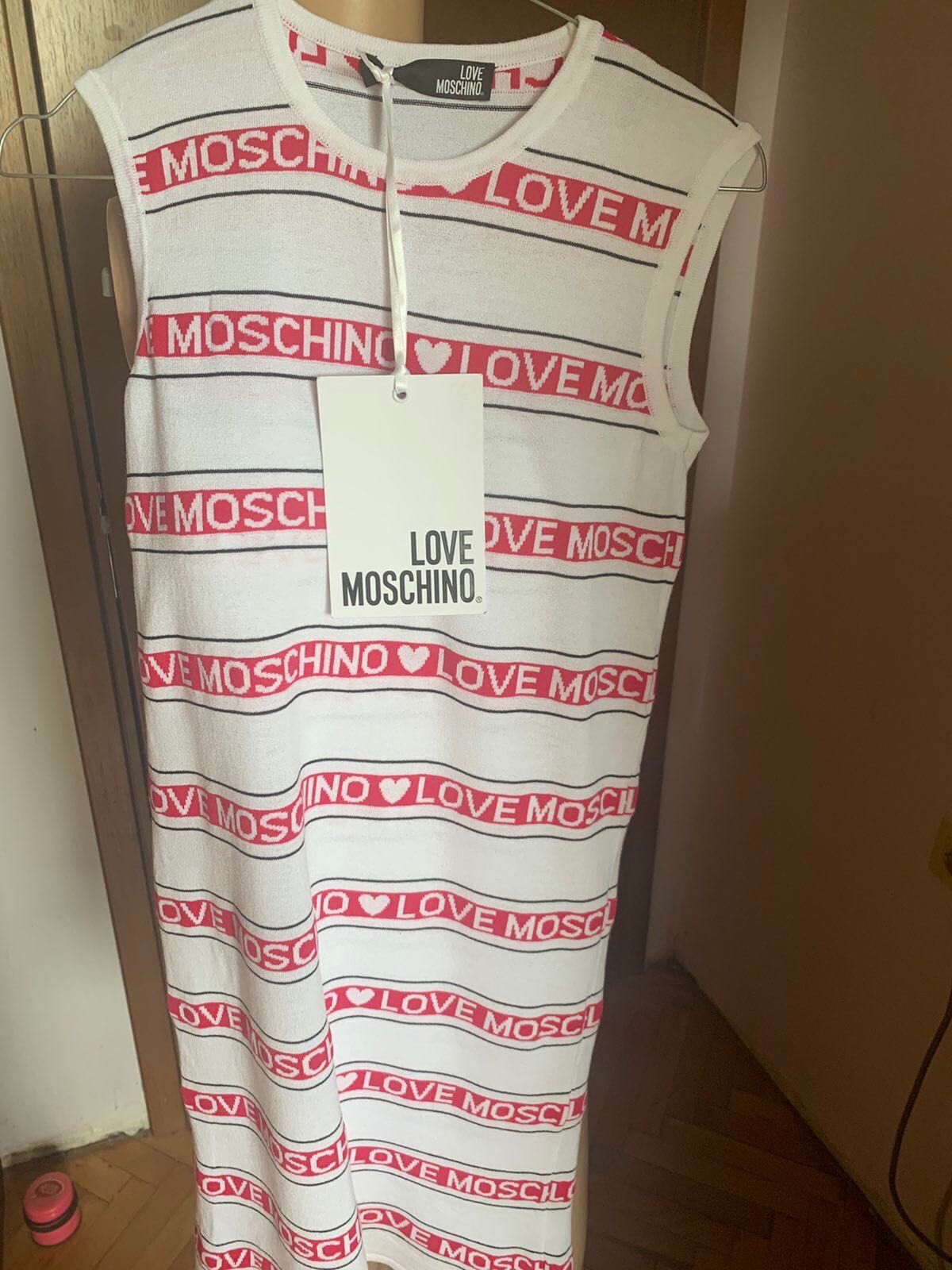 Рокля Love Moschino, нова с етикет