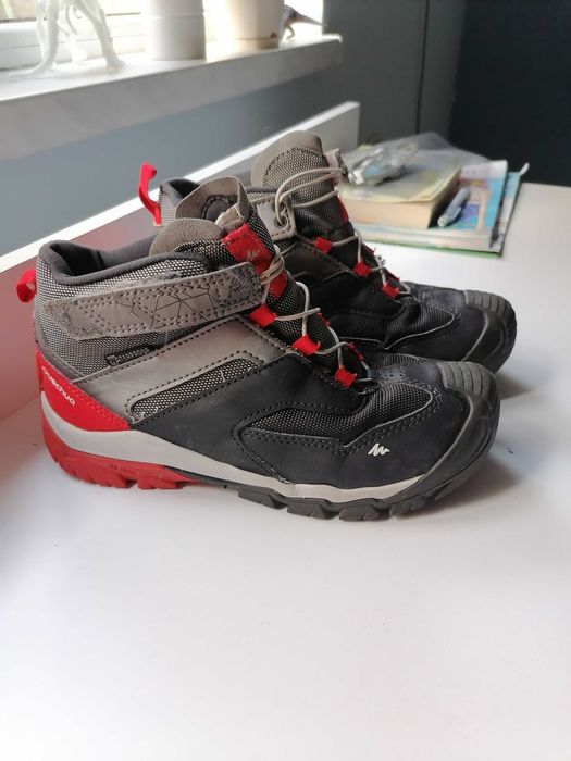 Зимни спортни обувки