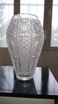 Нова кристална ваза