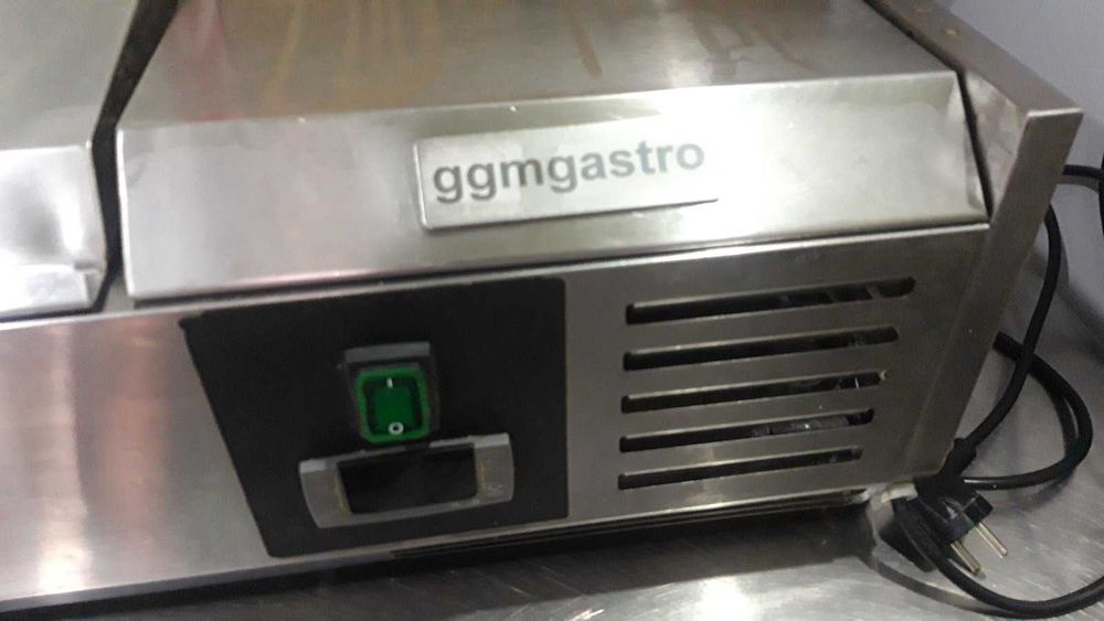 ХЛАДИЛНИ ВИТРИНИ ЗА Пица /Салати /Дюнер Статична 140СМ