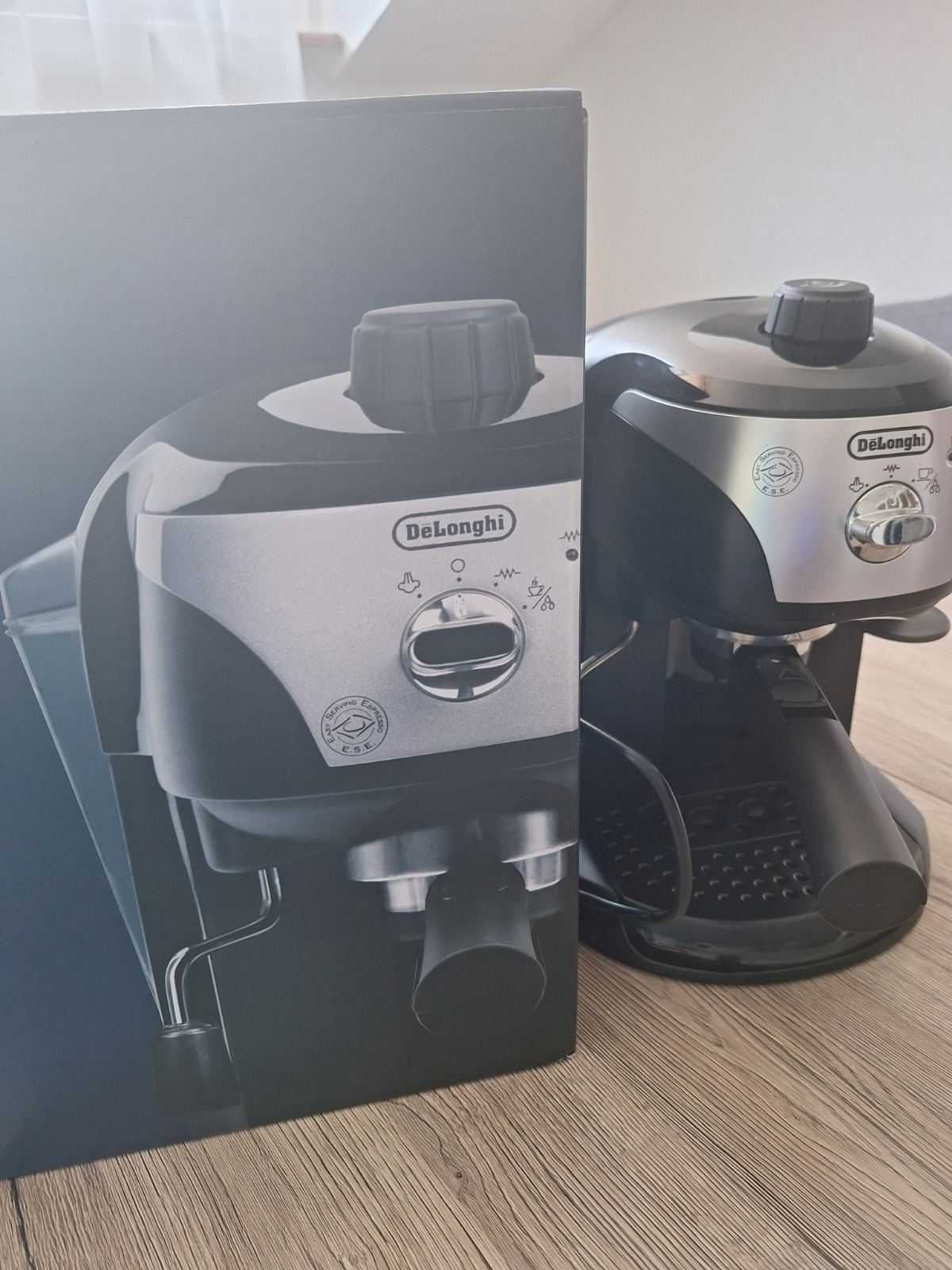 Кафемашина DeLonghi EC221.B