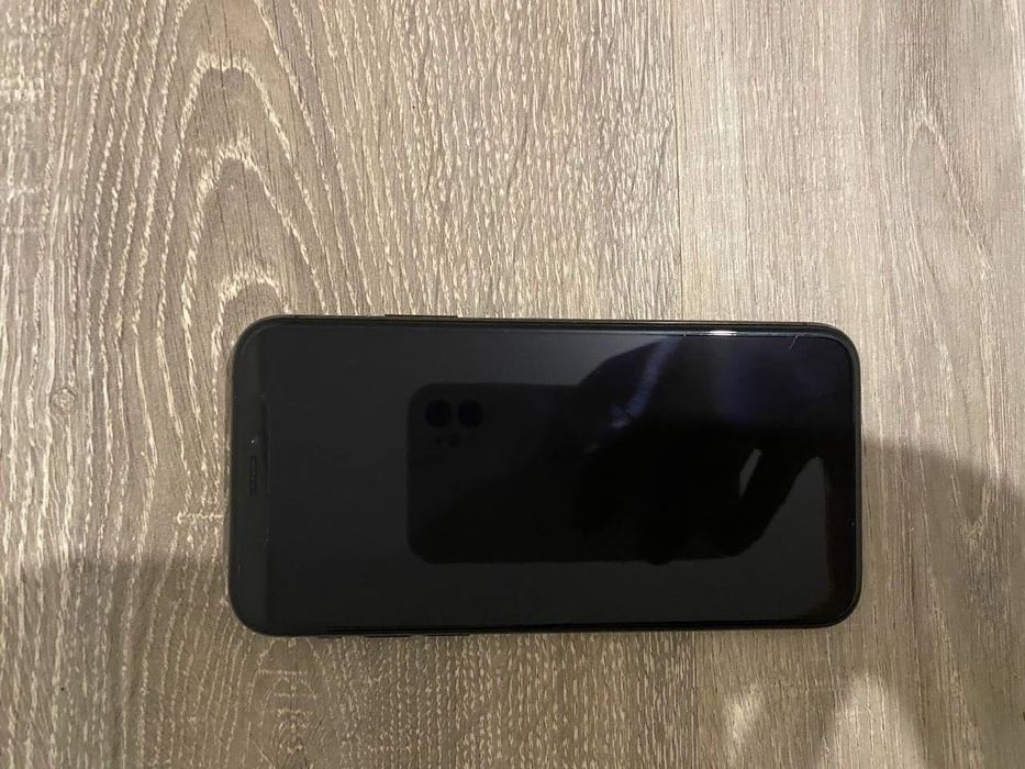 Обменяю iphone xs на 11 про с моей дп.