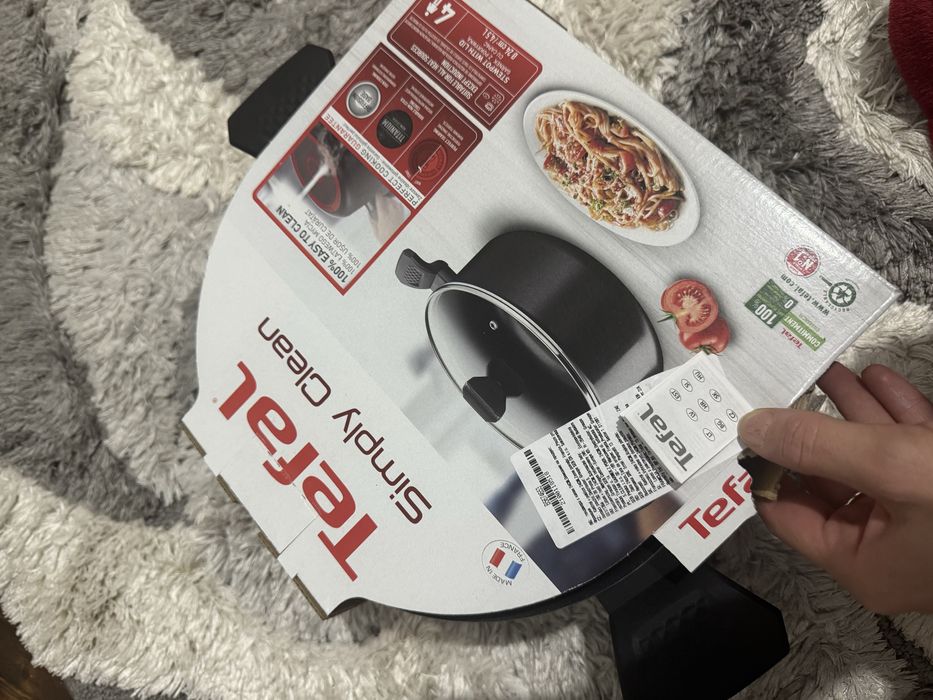Oala cu capac Tefal 24 cm 4.5 Litri
