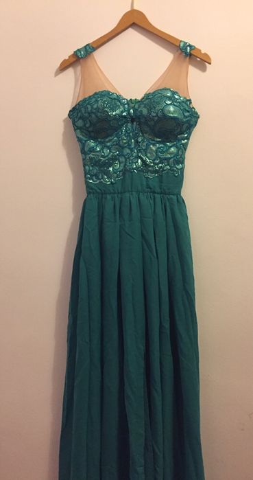 Rochie eleganta lunga verde