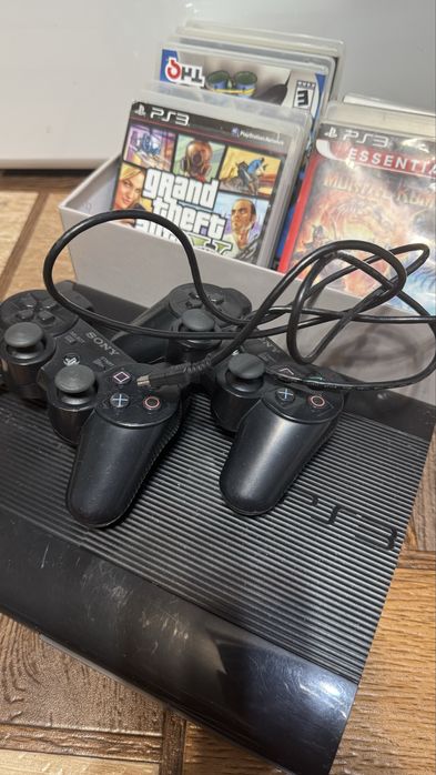 PS 3 в идеальном состоянии, комплектация вся оригинал!