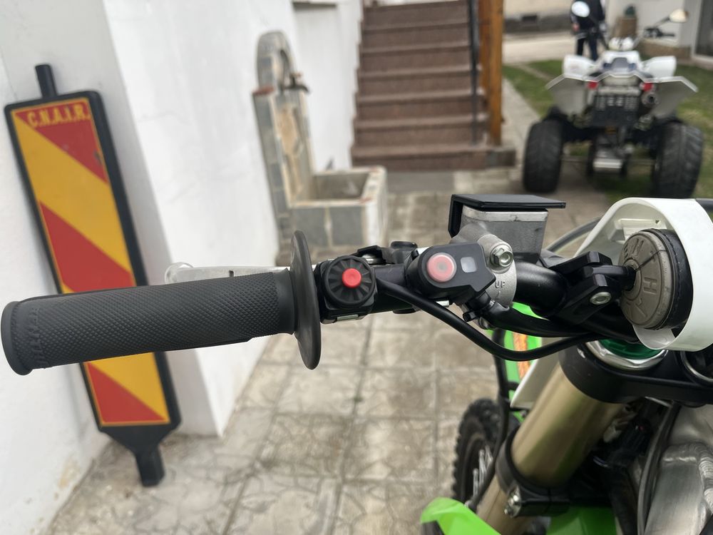 Kawasaki 450cc 4tempi