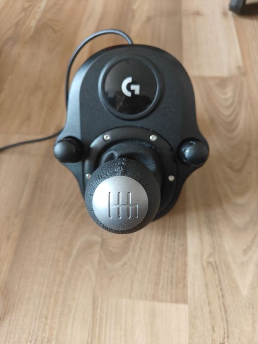 Volan Logitech G920 + schimbator Logitech Driving Force Shifter