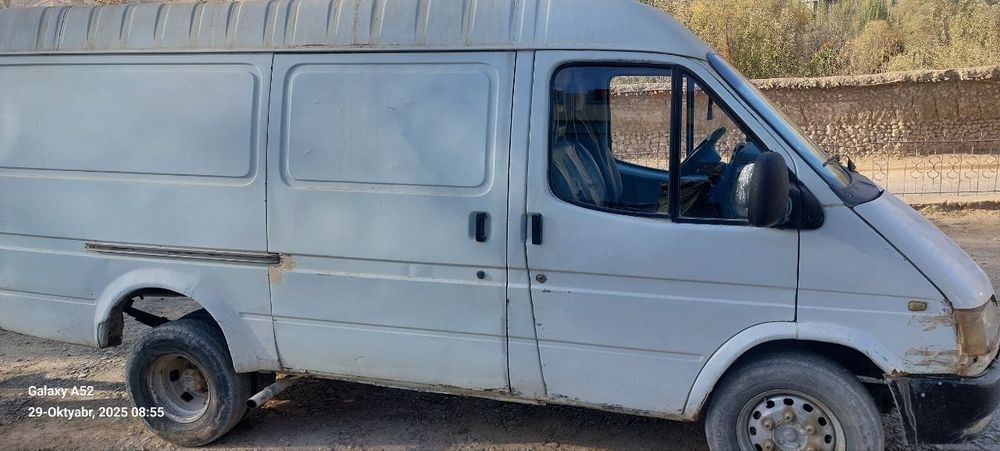 Mashina sotiladi holati zoʻr moshina