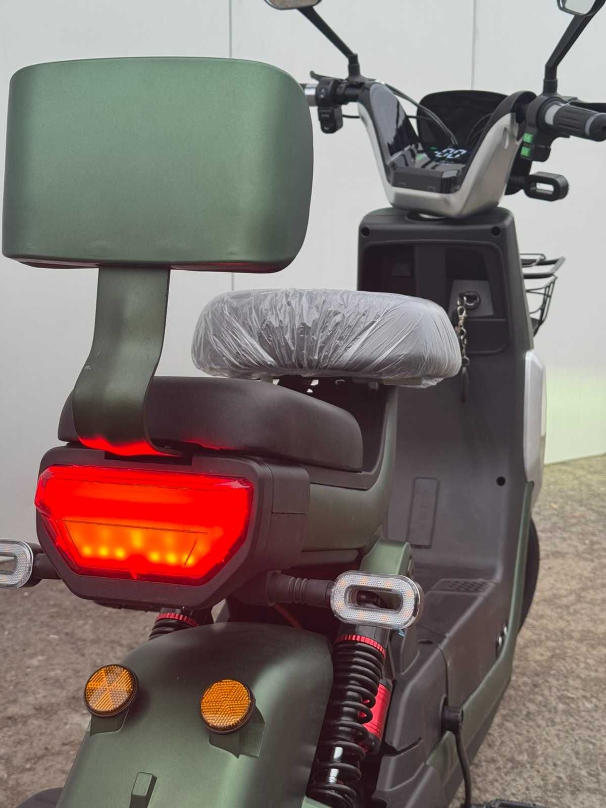 Електрически скутер-мотопед Infinity GT-1000 1200W - Army Green