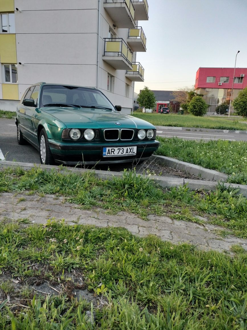 Vând BMW 34 518 i