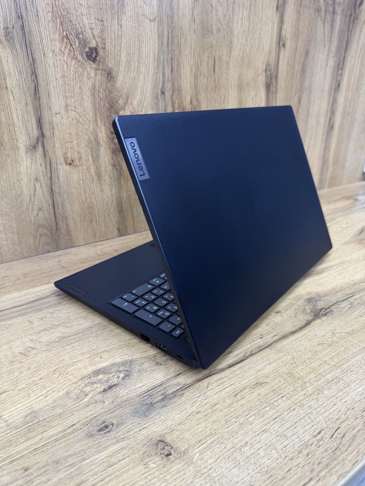 Noutbook Lenovo Intel N 4500 4/256 gb 6 oy garantiya