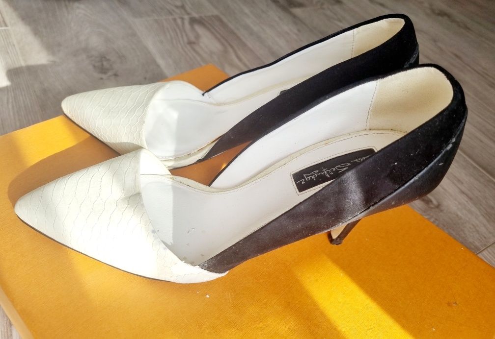 Pantofi toc mediu Miss Selfridges 38