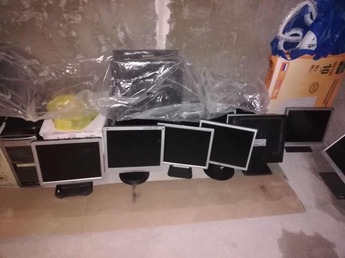 Продам мониторы от 17"