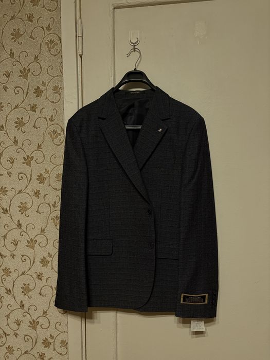 Мужской костюм 54 размер