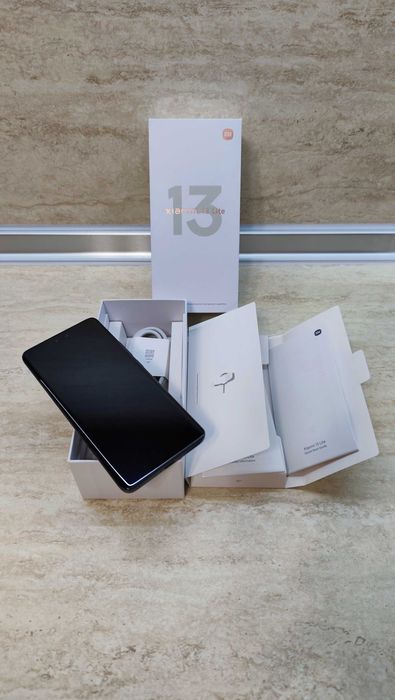 Xiaomi 13 Lite 5G, 8/256 - Перфектно състояние!