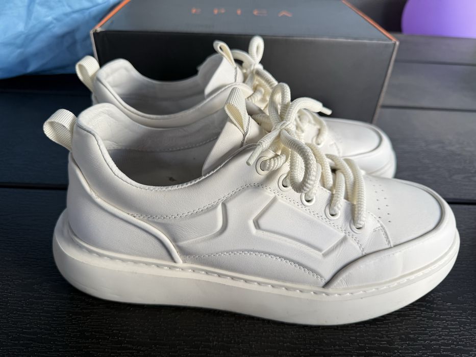 Pantofi din piele Epica