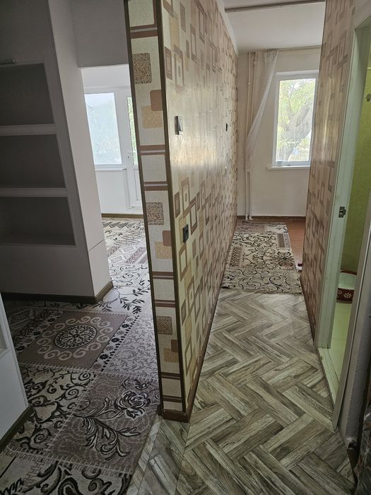 Срочно продаётся 1 комнатная квартира в городе Чирчике