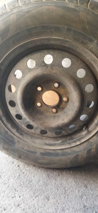 Гуми с джанти 16