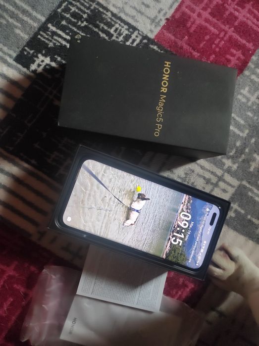 Vând honor magic 5 pro