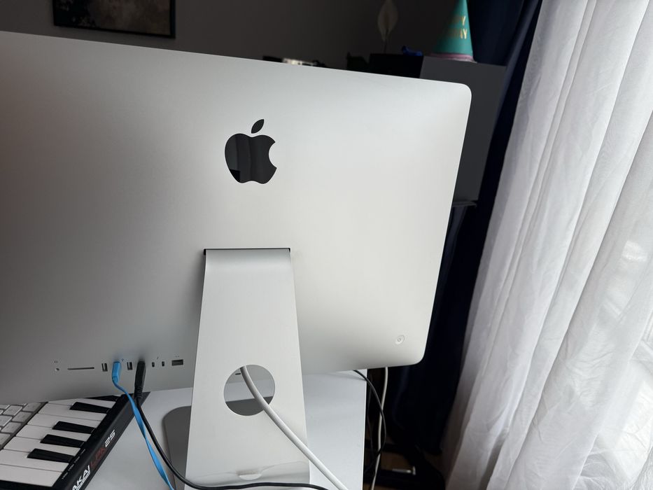iMac Retina 4K, 21.5-inch, 2019