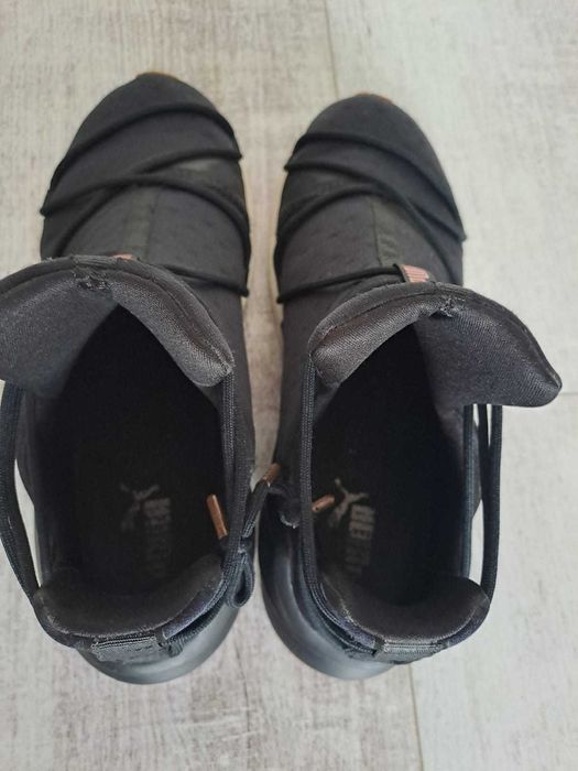 Papuci sport Puma dama marimea 38