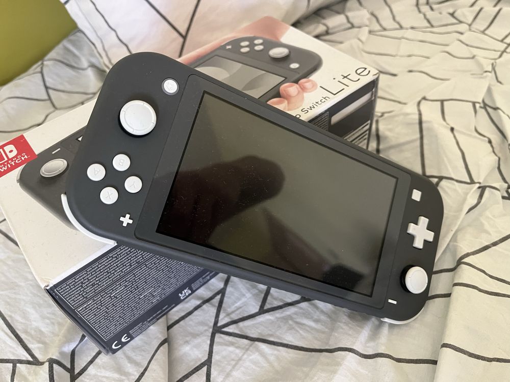 Конзола Nintendo switch lite grey
