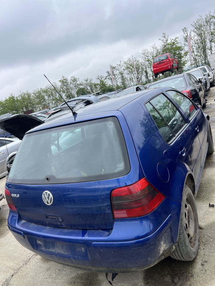 Vand haion usi bara fata capota motor 1.4 1.6 benzina golf 4