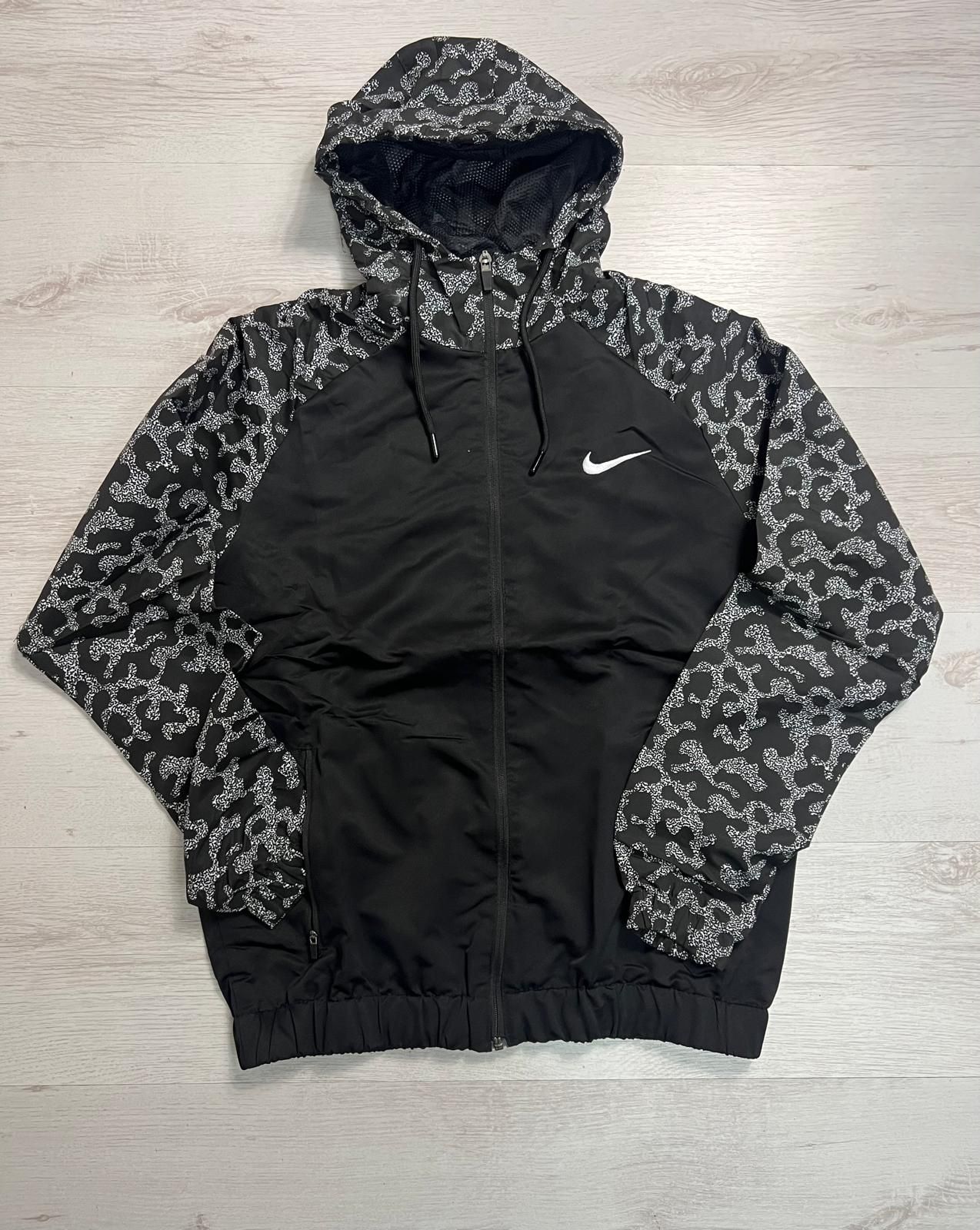 Мъжки ветровки Nike