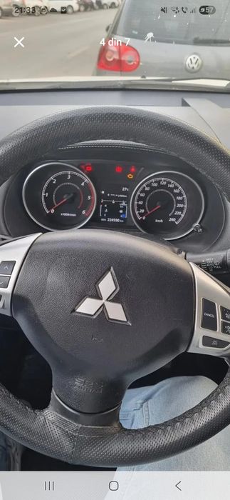 Mitsubishi outlander 4x4 2011