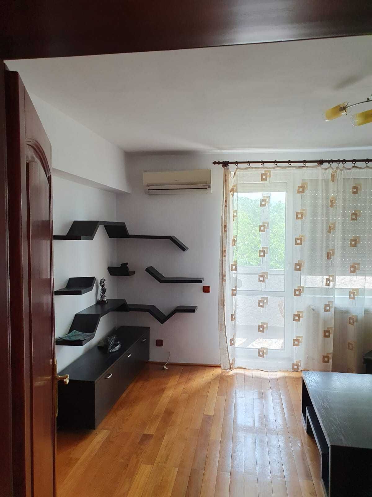 De vanzare apart. 3 camere mobilat, Beius pe Gh. Pitut (fosta Iazului)